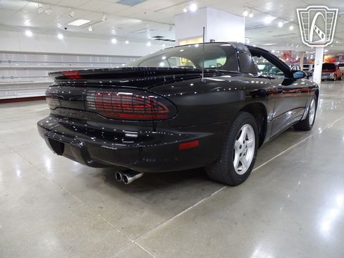 Used 1995 Pontiac Firebird Coupe image 15