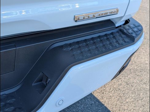 New 2026 GMC Canyon Elevation w/ Convenience Package image 17