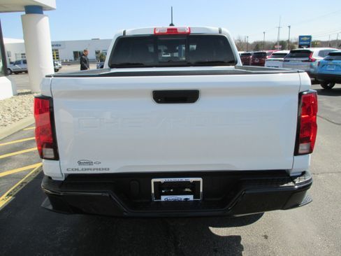 Used 2023 Chevrolet Colorado W/T w/ WT Convenience Package image 4