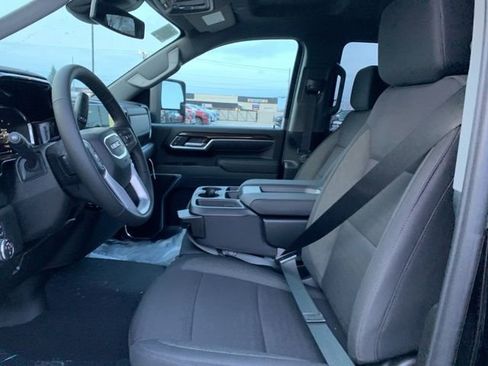 New 2026 GMC Sierra 2500 SLE w/ SLE Value Package; image 12