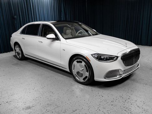 New 2026 Mercedes-Benz Maybach S 680 4MATIC image 3