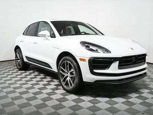 New 2026 Porsche Macan AWD/4WD image 36