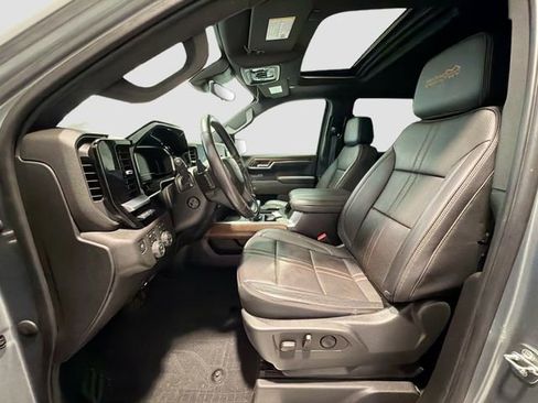 Used 2023 Chevrolet Silverado 1500 High Country w/ High Country Premium Package image 21