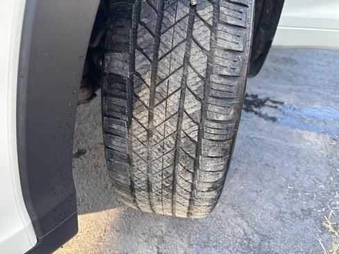 Used 2019 Toyota Highlander Limited image 11