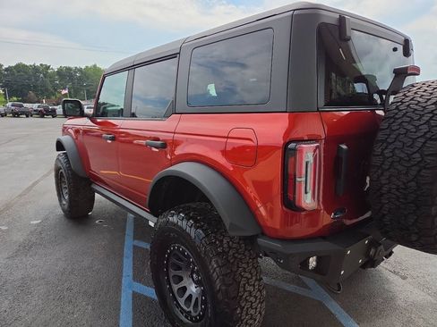 Used 2022 Ford Bronco Badlands AWD/4WD image 5