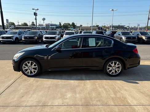 Used 2011 INFINITI G37 x Sedan w/ Premium Pkg AWD/4WD image 2