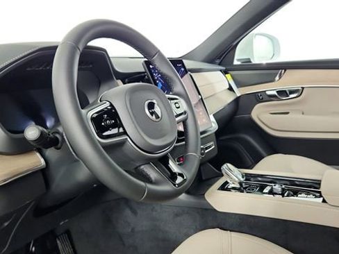 Used 2026 Volvo XC90 B6 Plus w/ Protection Package Premier AWD/4WD image 12