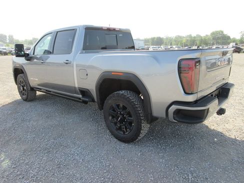 New 2026 GMC Sierra 2500 AT4 w/ AT4 Premium Plus Package AWD/4WD image 9