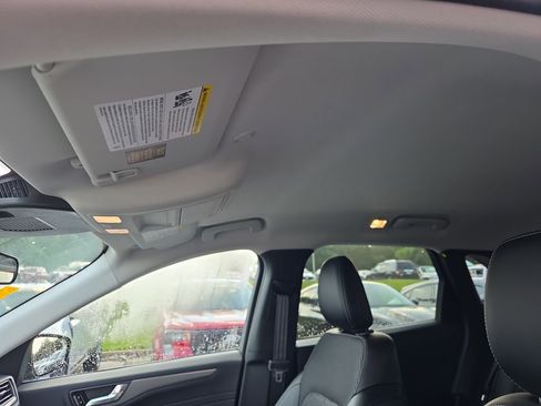 New 2025 Ford Escape SE image 22