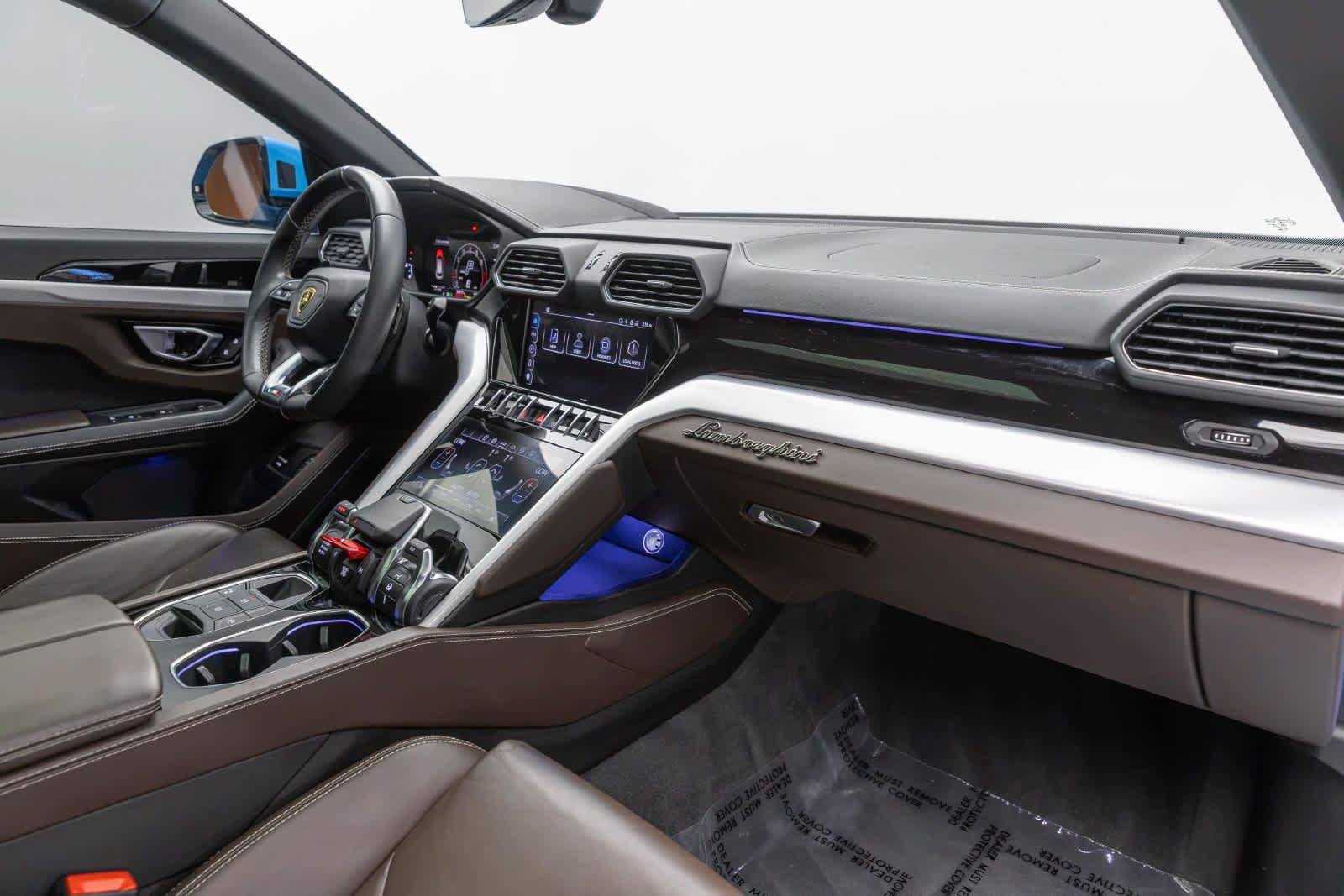 Used 2023 Lamborghini Urus S AWD/4WD image 52