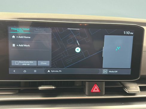 Used 2025 Kia Carnival FWD image 18
