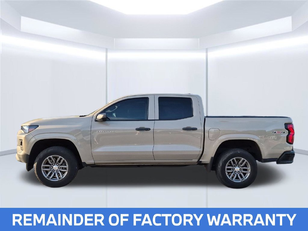 Used 2023 Chevrolet Colorado W/T AWD/4WD image 2