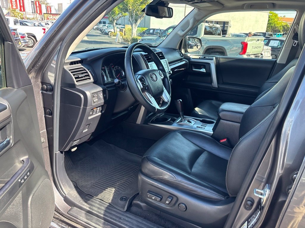Used 2022 Toyota 4Runner Limited RWD image 16