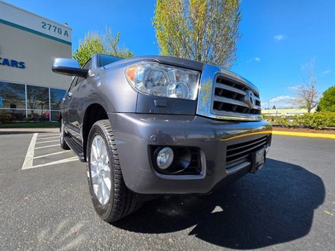 Used 2011 Toyota Sequoia Platinum AWD/4WD image 10