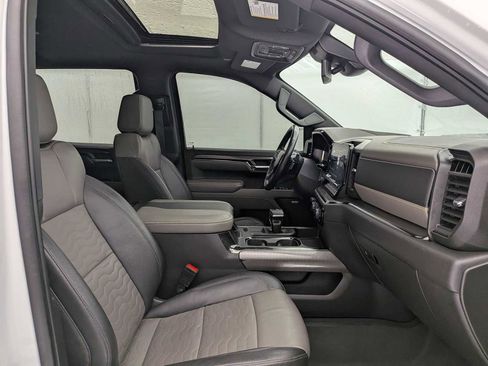 Used 2023 Chevrolet Silverado 1500 ZR2 image 24