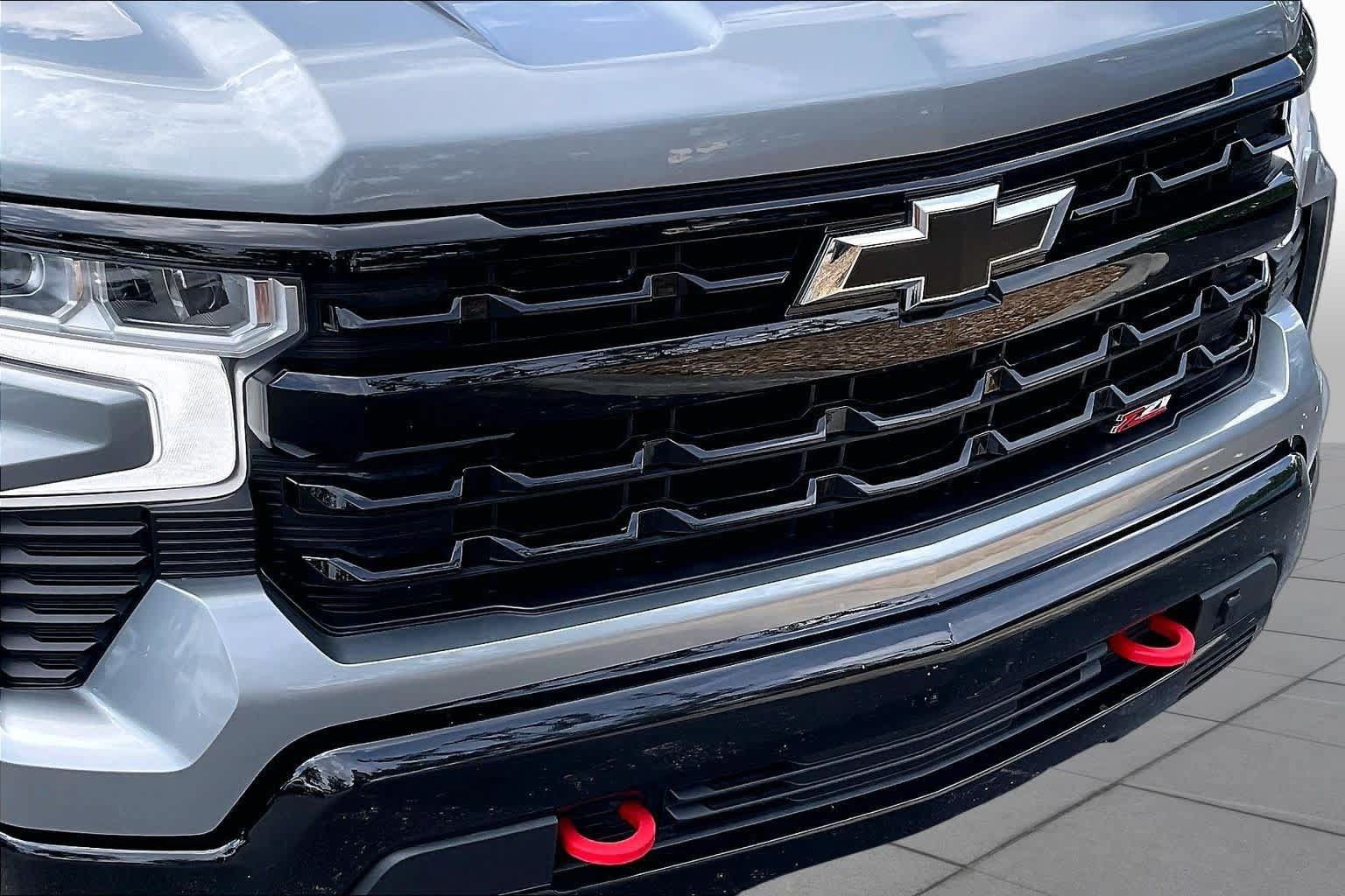 Used 2025 Chevrolet Silverado 1500 LT Trail Boss w/ Convenience Package II AWD/4WD image 56