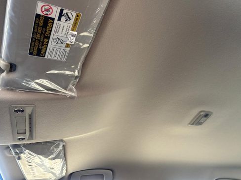 New 2026 Nissan Kicks S image 21