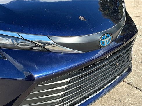 Used 2024 Toyota Sienna XLE image 32