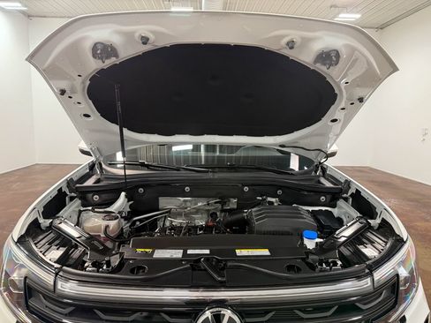 Used 2024 Volkswagen Atlas Cross Sport SE w/ Panoramic Sunroof Package AWD/4WD image 84