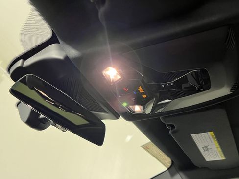 Used 2025 BMW M235i xDrive w/ Premium Package image 18