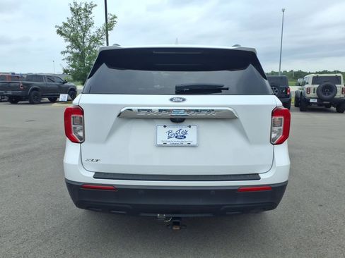 Used 2020 Ford Explorer XLT RWD image 4
