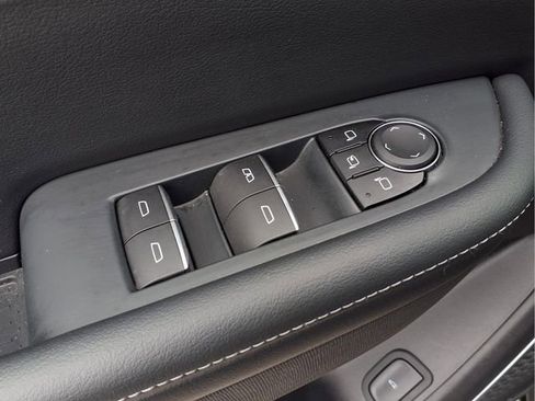 Certified 2025 Buick Enclave Sport Touring FWD image 15
