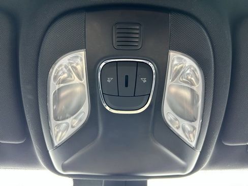 Certified 2024 Jeep Compass Latitude image 16