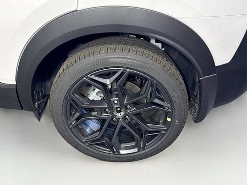 New 2026 Nissan Kicks SR w/ SR Premium Package image 32