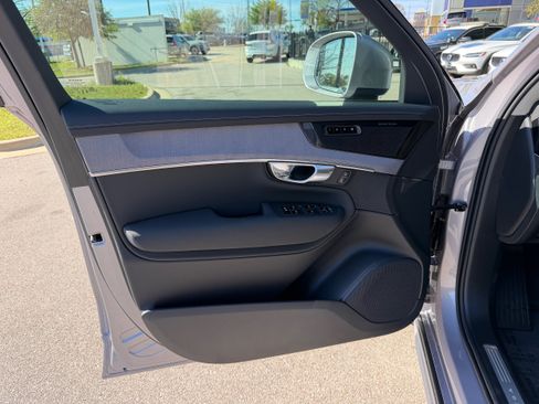New 2026 Volvo XC90 B5 Ultra w/ Lounge Package AWD/4WD image 16