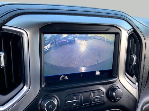 Used 2021 Chevrolet Silverado 1500 LT AWD/4WD image 23
