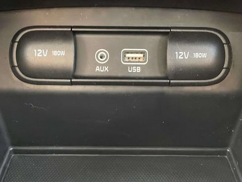 Used 2020 Kia Sorento FWD V6 image 30