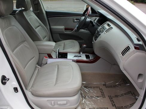 Used 2008 Hyundai Azera Limited FWD image 17