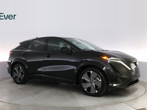 Used 2024 Nissan Ariya Platinum + image 5