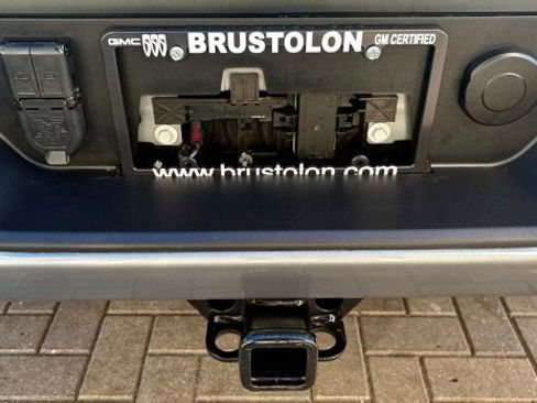 Used 2024 GMC Sierra 1500 Denali w/ Technology Package image 12