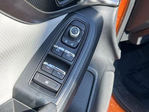 Used 2019 Subaru Crosstrek 2.0i Limited w/ Moonroof Package image 12