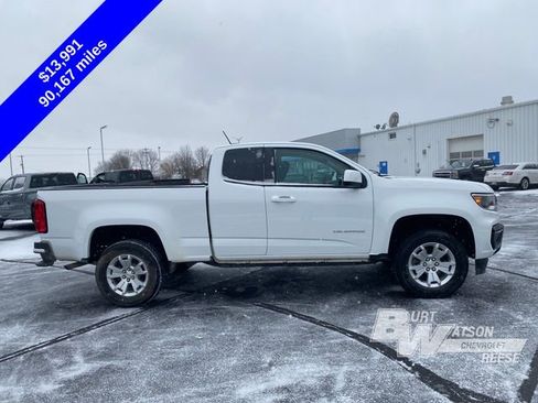 Used 2022 Chevrolet Colorado LT w/ LT Convenience Package image 9
