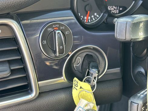 Used 2016 Porsche Panamera Edition image 28