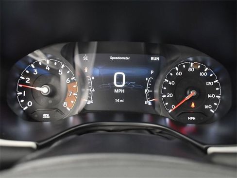 Used 2025 Jeep Compass Limited image 10