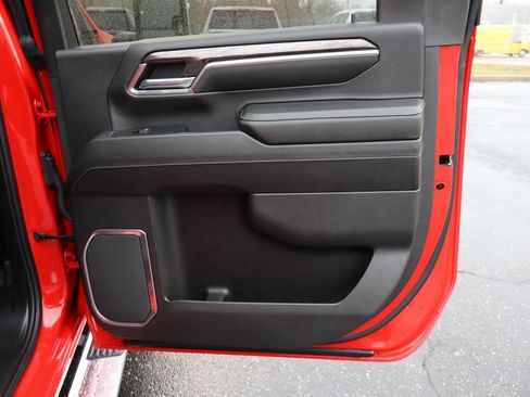 Used 2024 Chevrolet Silverado 2500 LTZ w/ LTZ Convenience Package image 25