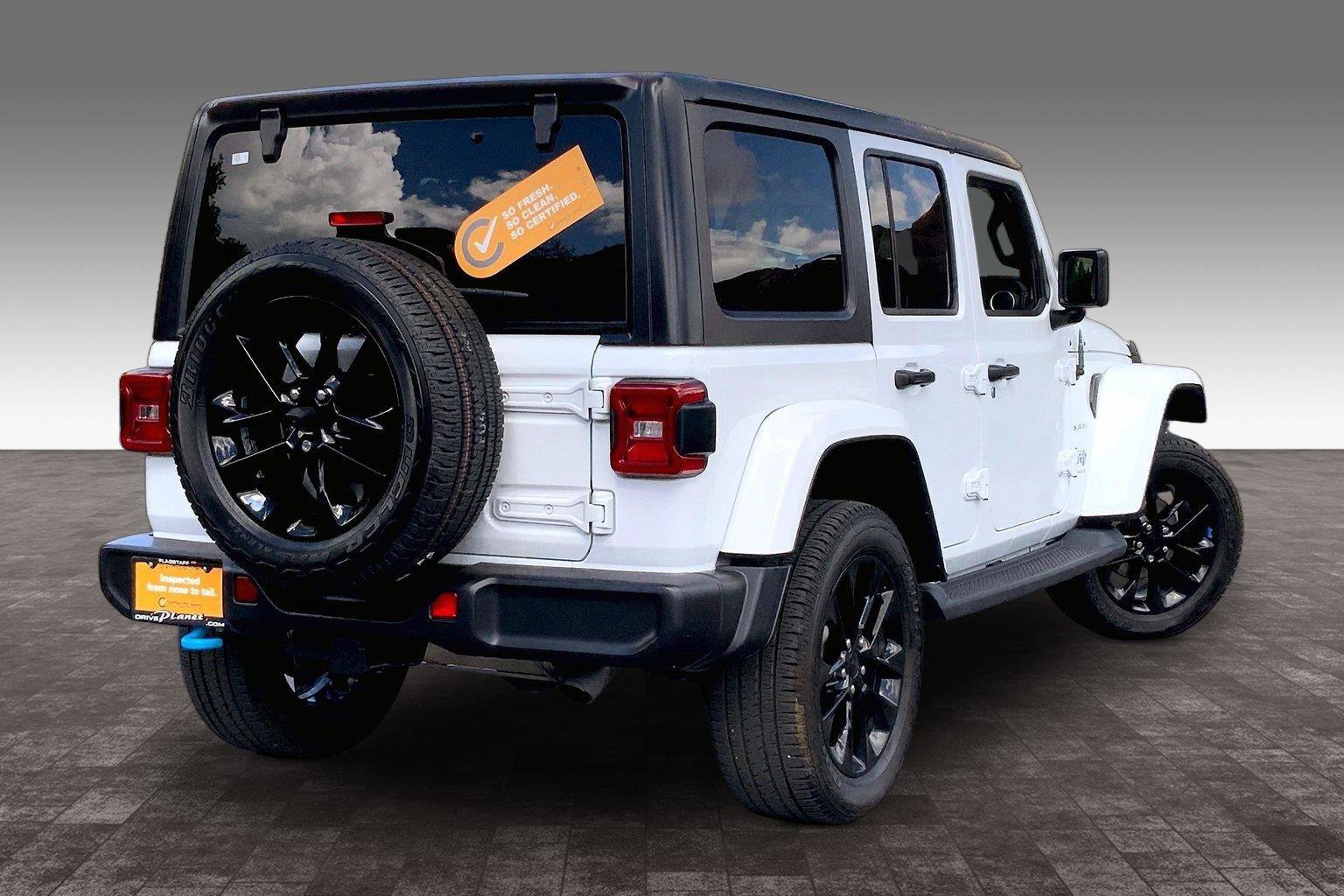 Certified 2023 Jeep Wrangler Unlimited Sahara w/ Cold Weather Group AWD/4WD image 13