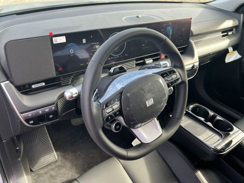 New 2025 Hyundai Ioniq 5 SEL image 14