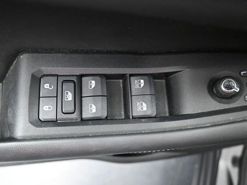 Used 2023 Jeep Grand Cherokee Limited AWD/4WD image 11