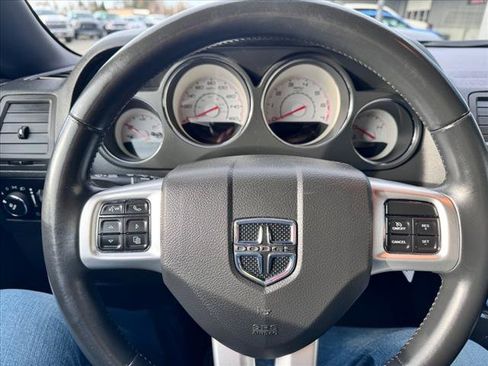 Used 2012 Dodge Challenger R/T RWD image 11