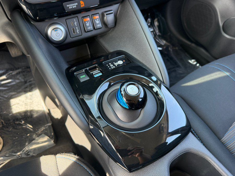 Used 2024 Nissan Leaf SV Plus FWD image 25