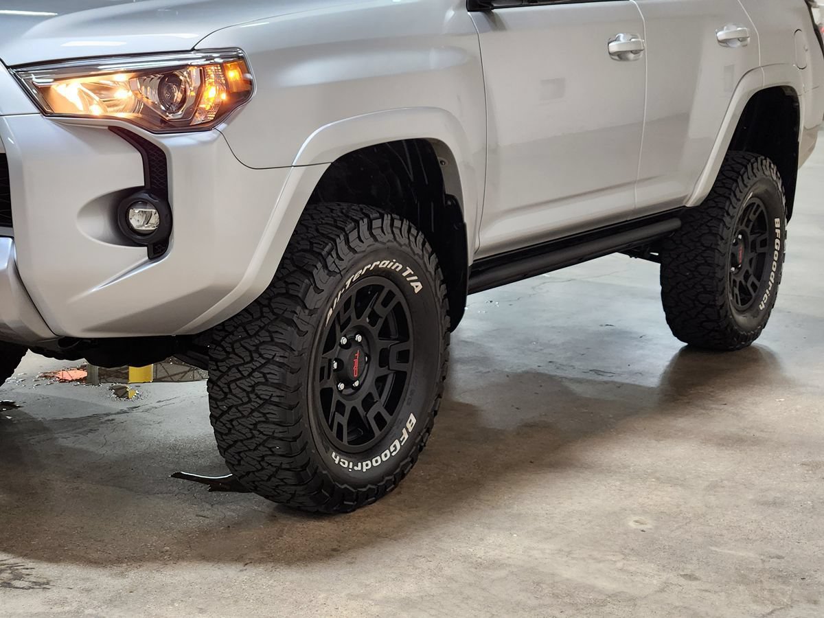 Used 2023 Toyota 4Runner TRD Off-Road Premium AWD/4WD image 17