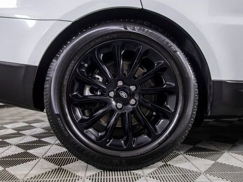 Used 2017 Land Rover Range Rover Sport HSE image 38