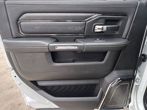 Certified 2024 RAM 2500 Limited image 16