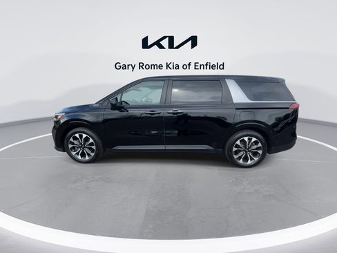 Used 2023 Kia Carnival EX FWD image 5