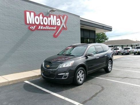 Used 2015 Chevrolet Traverse LT w/ Traveler's Package AWD/4WD image 2