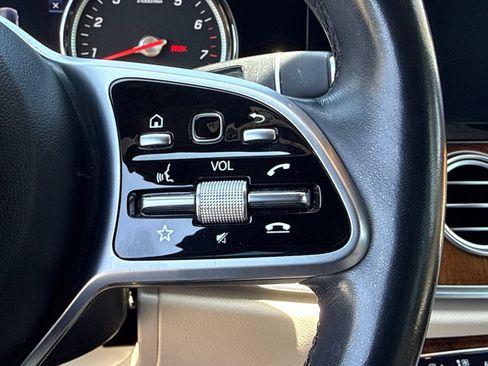 Used 2019 Mercedes-Benz E 450 4MATIC Wagon w/ Premium Package image 34